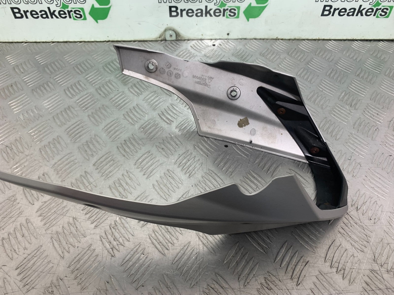 TRIUMPH 675 STREET TRIPLE RX BELLYPAN 2015-2017 (CMB1299)
