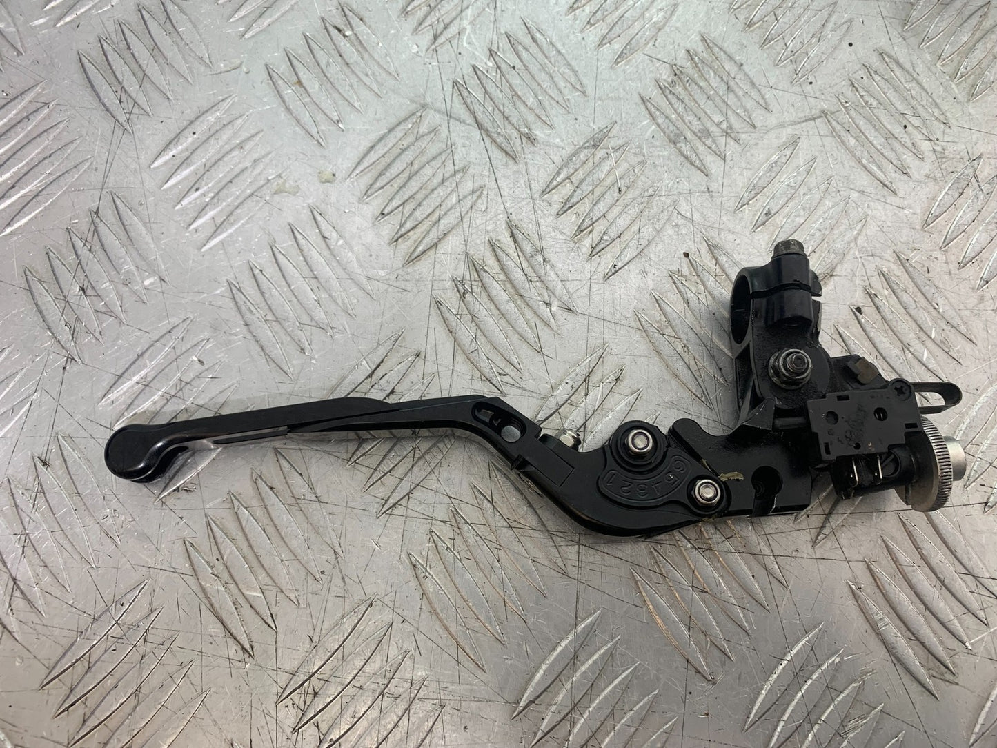 YAMAHA YZF R1 4C8 CLUTCH LEVER AND BRACKET YEAR 2007-2008 (CMB1237)
