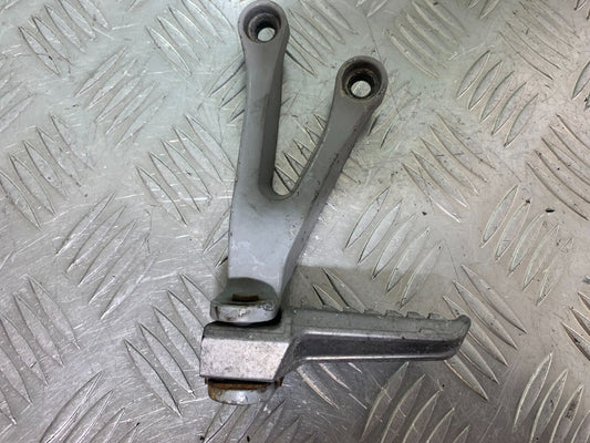 KAWASAKI ZX6R ZX6 J RIGHT REAR HANGER  YEAR 2000 (CMB1129)