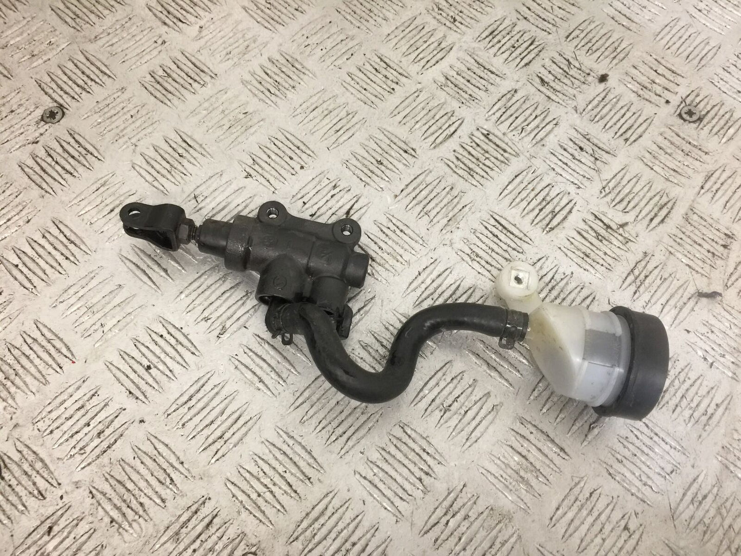 BMW R1250 R 1250 RT REAR MASTER CYLINDER  YEAR 2023 (STOCK 907)