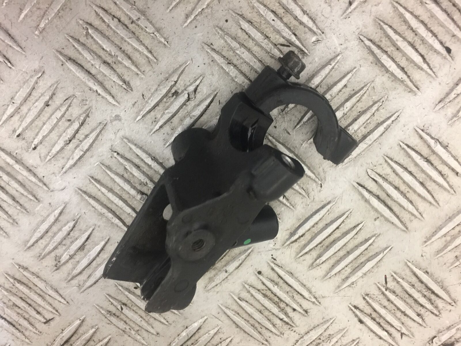 HONDA CBR 500 R  CBR500 R CLUTCH LEVER BRACKET  YEAR 2014  (STOCK 392)