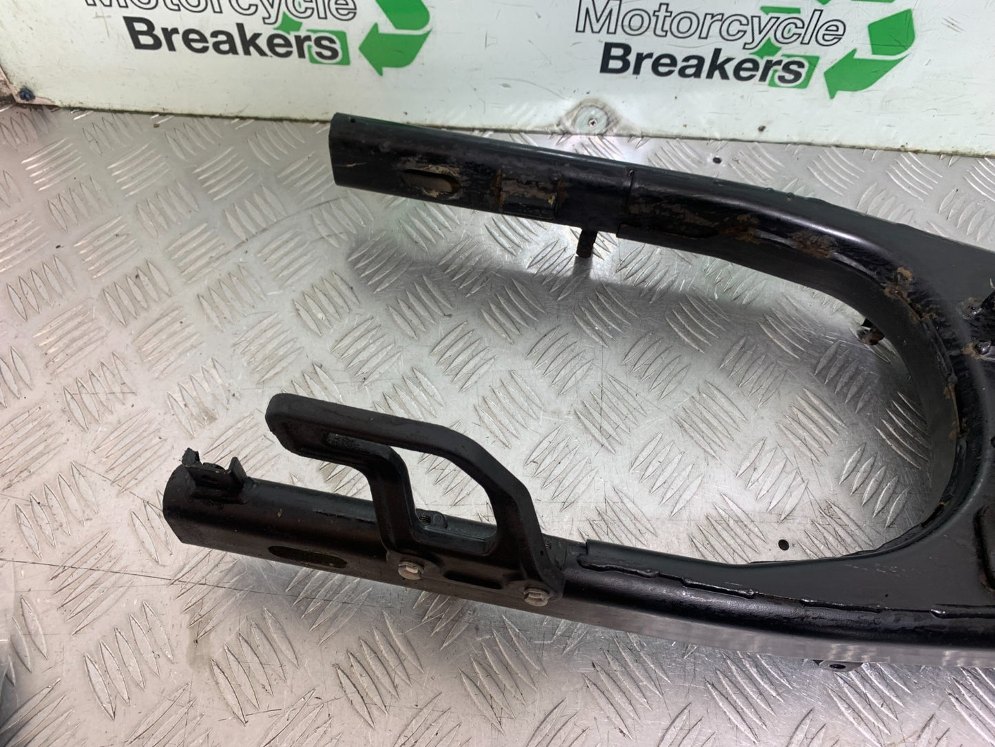 ROYAL ENFIELD HIMALAYAN 411 SWINGARM YEAR 2018-2023 (CMB1322)