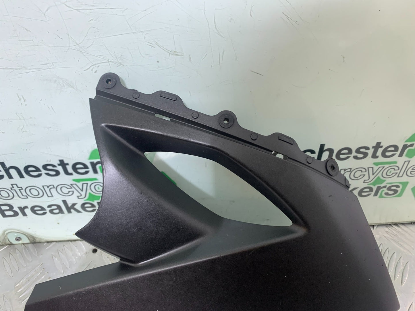 KAWASAKI ZX10R ZX10 R RIGHT BELLYPAN  2008-2010 (CMB1206)