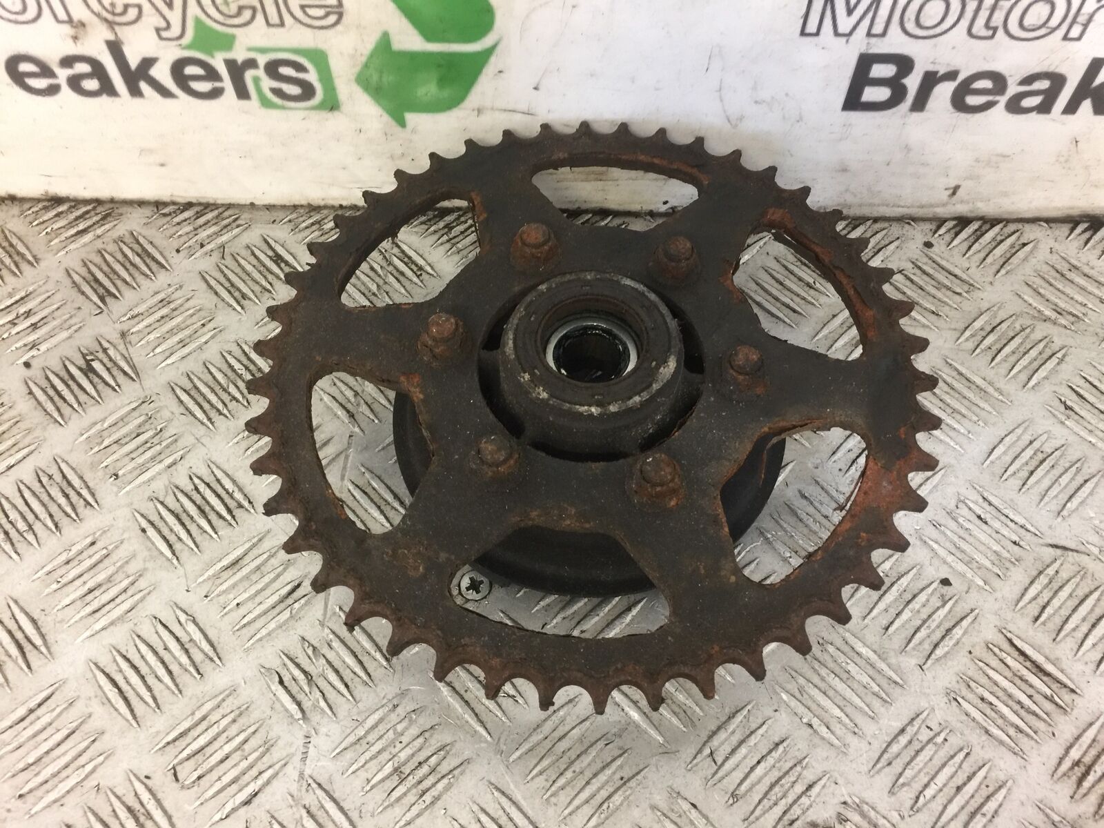 KAWASAKI 650 VERSYS SPROCKET CARRIER YEAR 2011 (STOCK 478) ABS