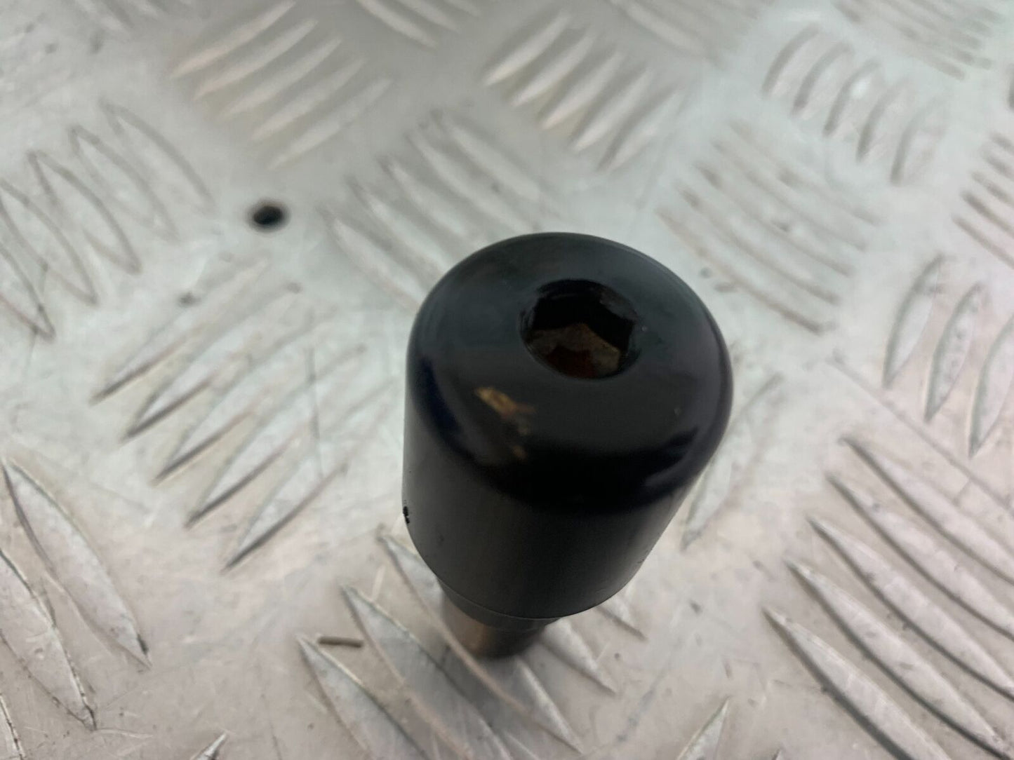 YAMAHA XSR900 XSR 900 1 X BAR END WEIGHT YEAR 2021-2022 (CMB1073)