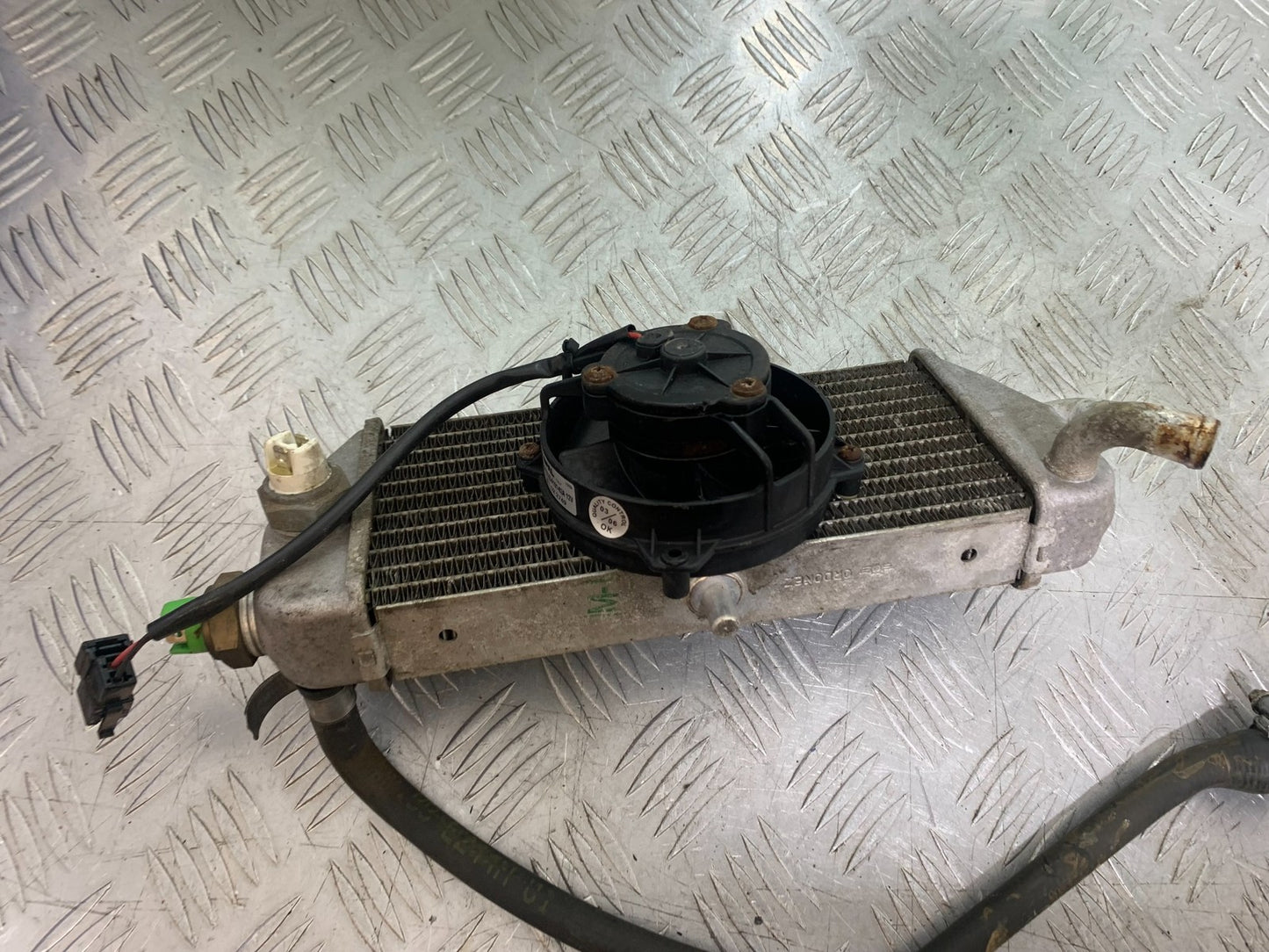 YAMAHA XMAX 250 XMAX 250 RADIATOR AND FAN  YEAR 2006-09 (CMB1201)