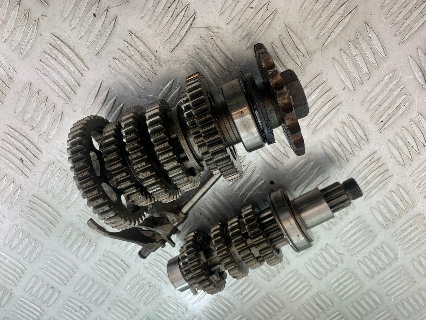 TRIUMPH 955i SPRINT ST GEARBOX   YEAR 1999-2004 (STOCK 735)