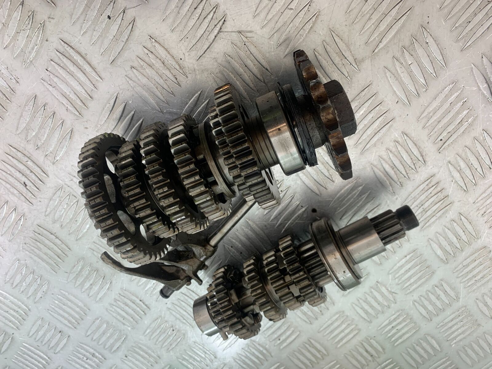 TRIUMPH 955i SPRINT ST GEARBOX   YEAR 1999-2004 (STOCK 735)