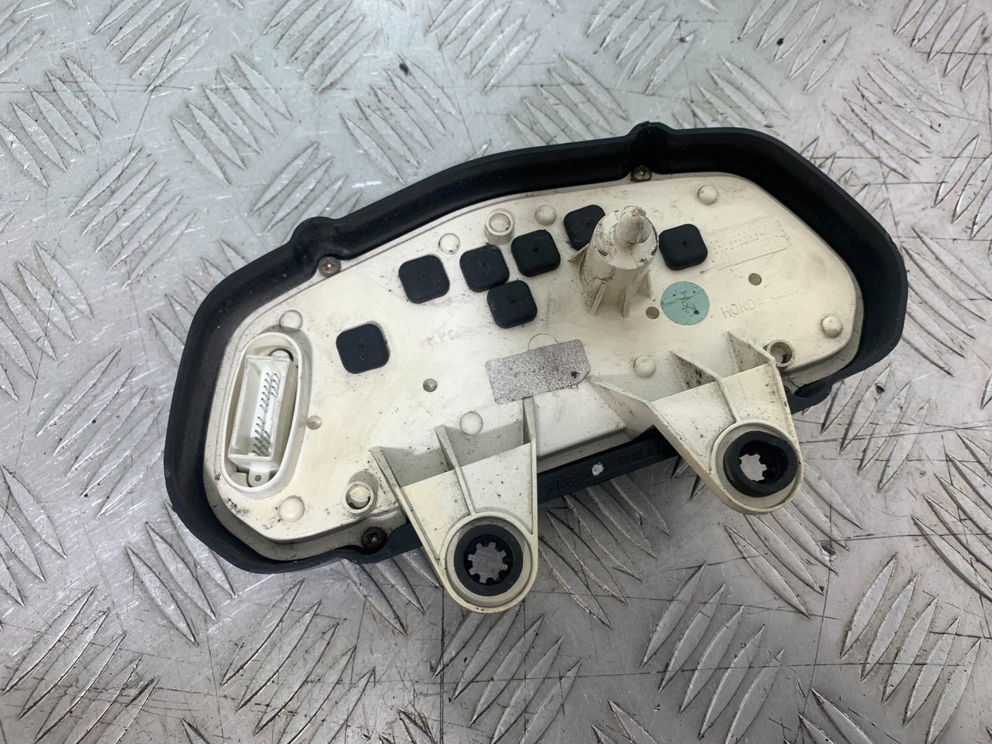 HONDA XL125 VARADERO CLOCKS SPEEDO DASH   YEAR 2001-2006  (CMB1210)