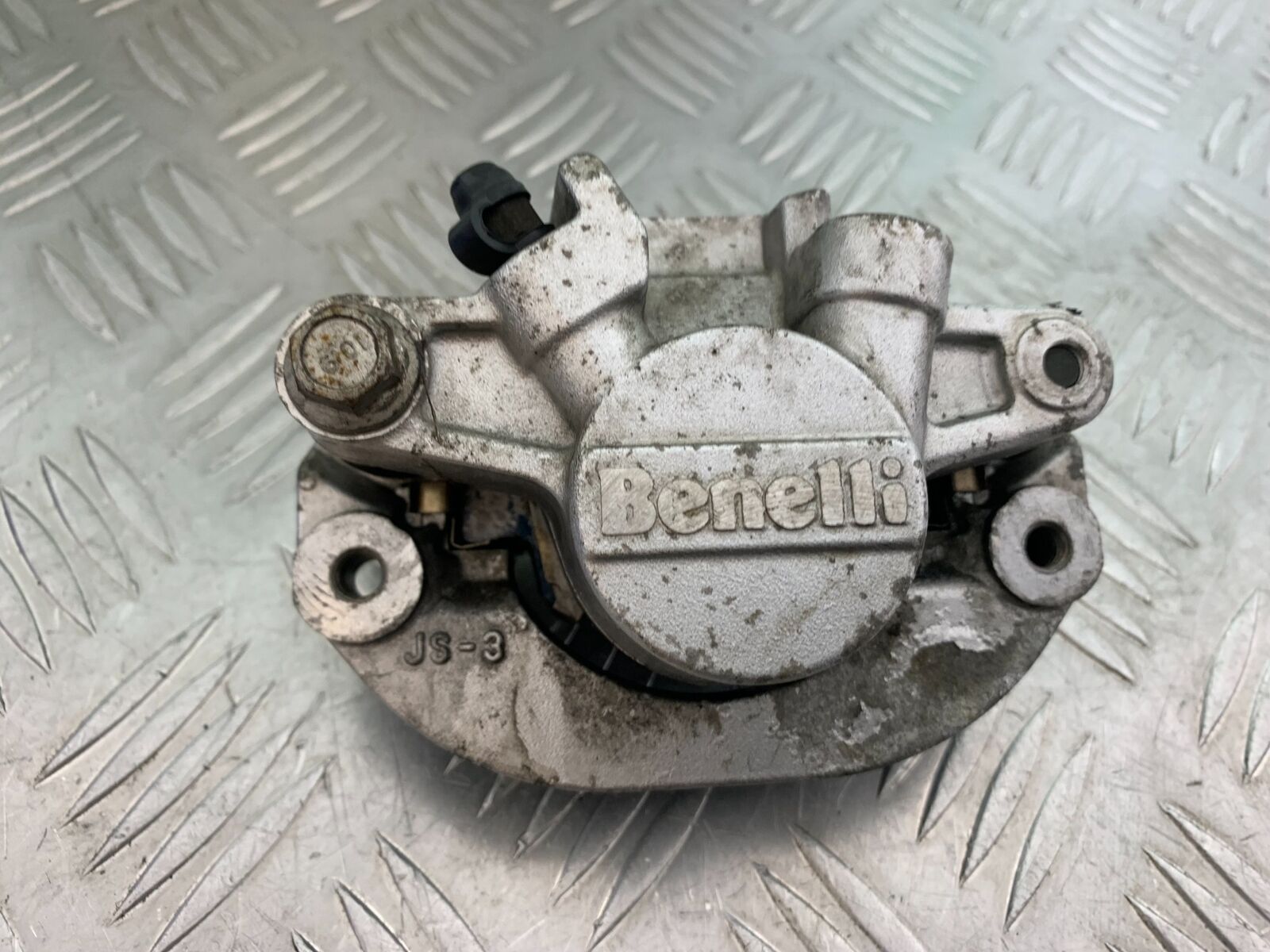 BENELLI LEONCINO 500 TRIAL REAR CALIPER  YEAR 2020 (CMB1106)