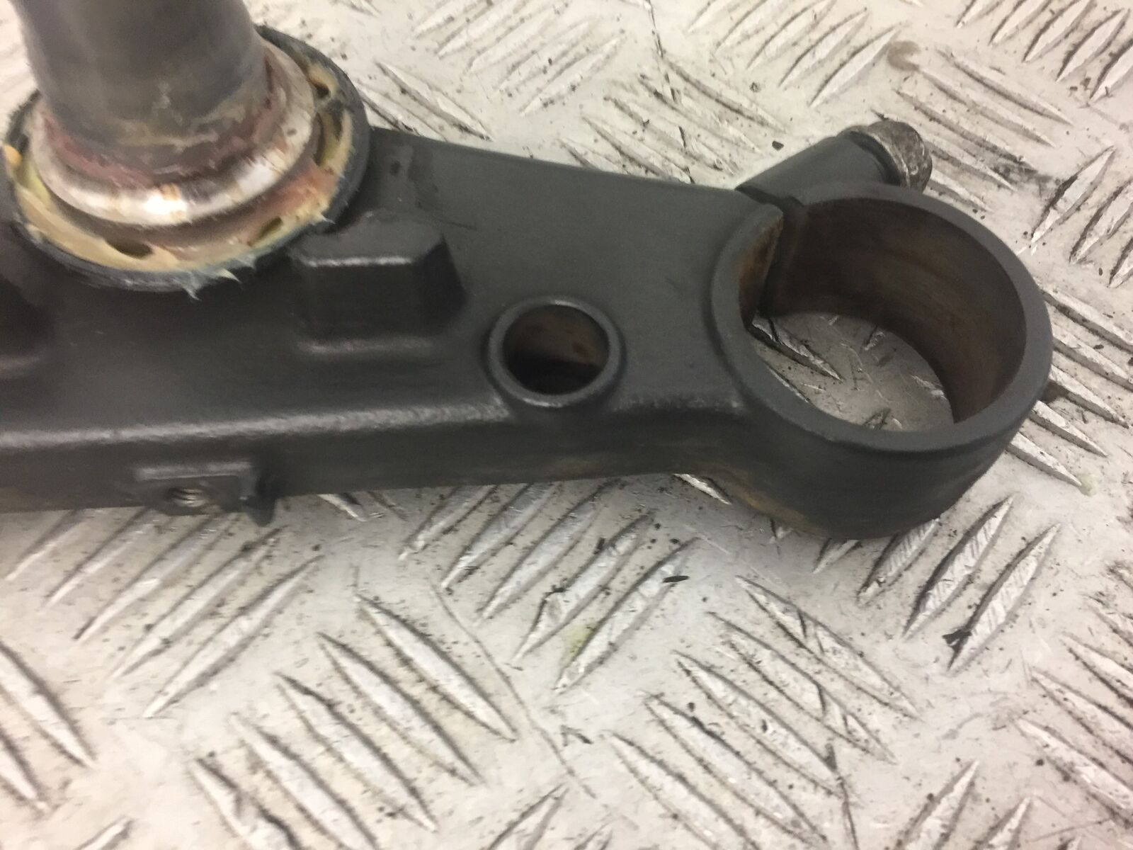 HONDA CBR 500 R  CBR500 R BOTTOM YOKE  YEAR 2014  (STOCK 392)