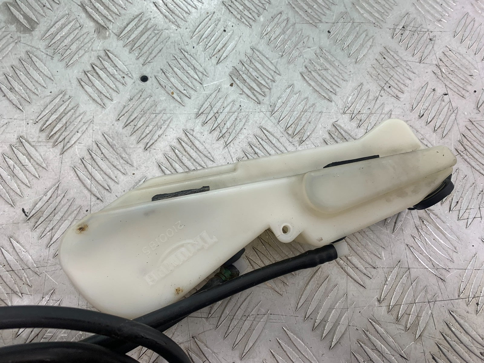 TRIUMPH 955i SPRINT ST COOLANT BOTTLE 1999-2004 (CMB1176)