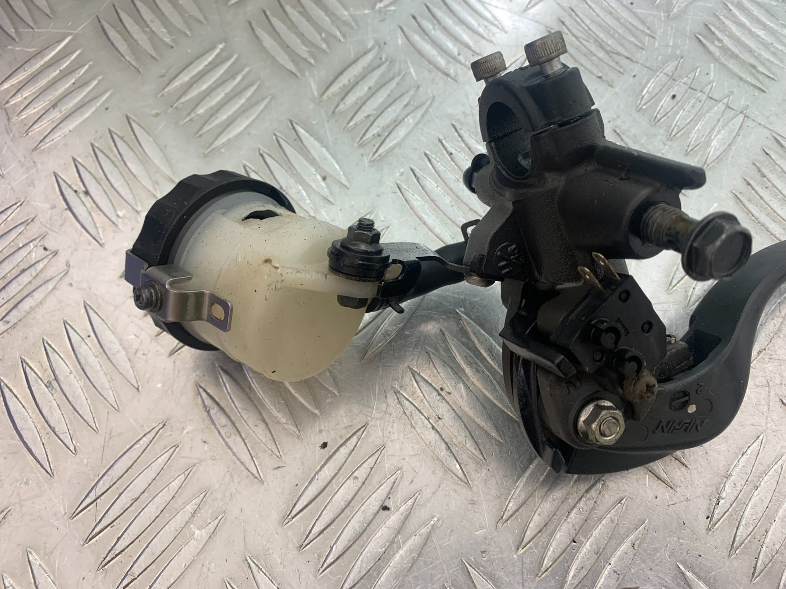 KAWASAKI ZX6R FRONT BRAKE MASTER CYLINDER YEAR 2009-2012 (CMB1136)