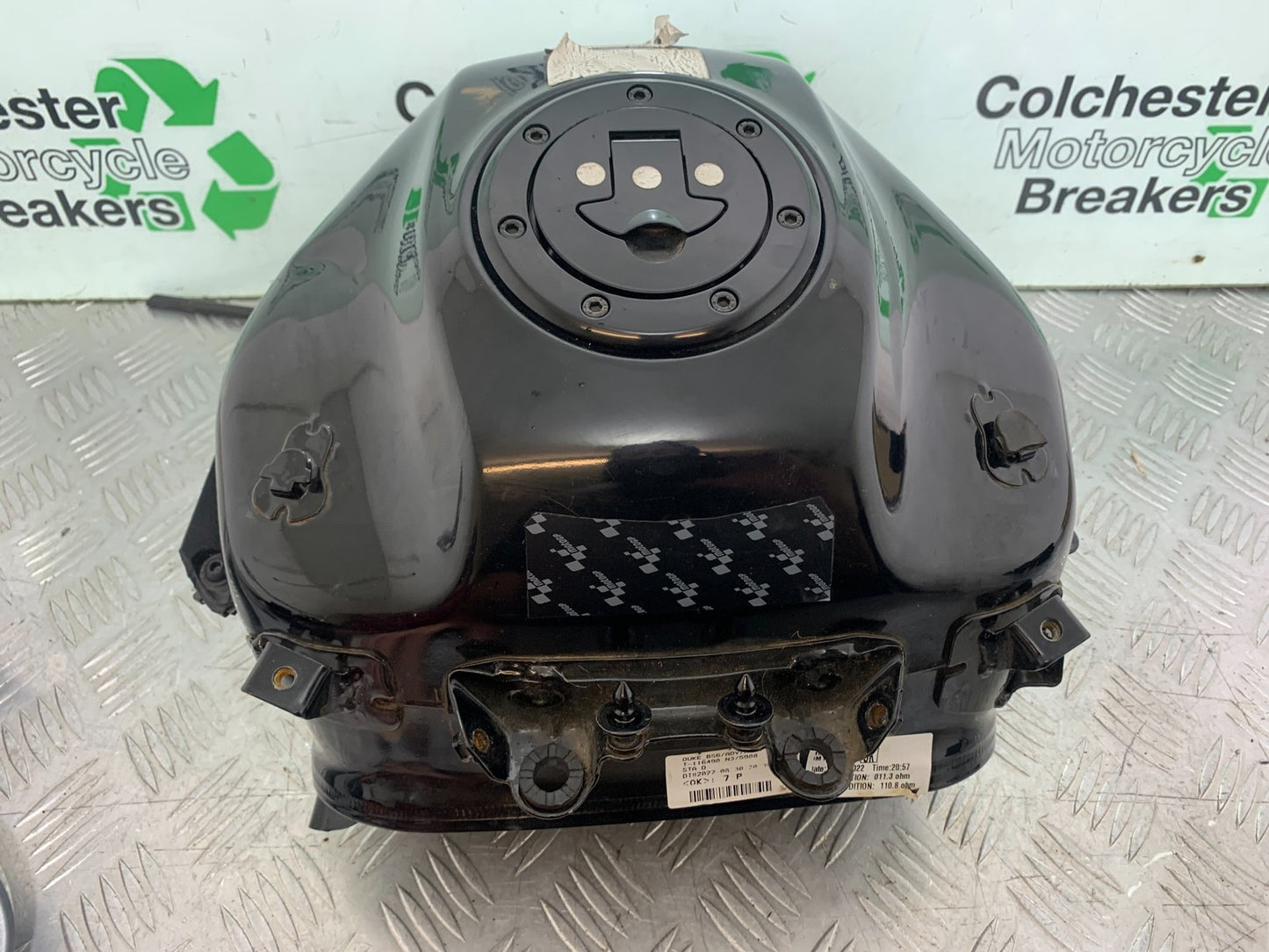 KTM 125 DUKE PETROL TANK   YEAR 2018-2023 (CMB1185)
