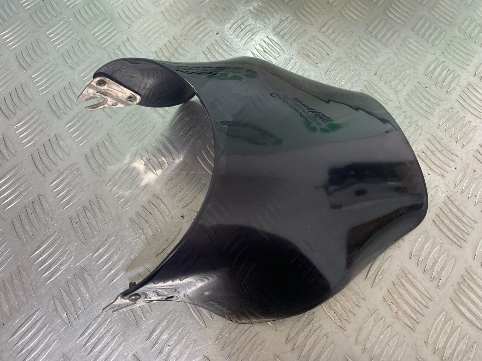 KAWASAKI Z750 ZR750 ZR-7S SCREEN    YEAR 1999-05 (CMB1135)