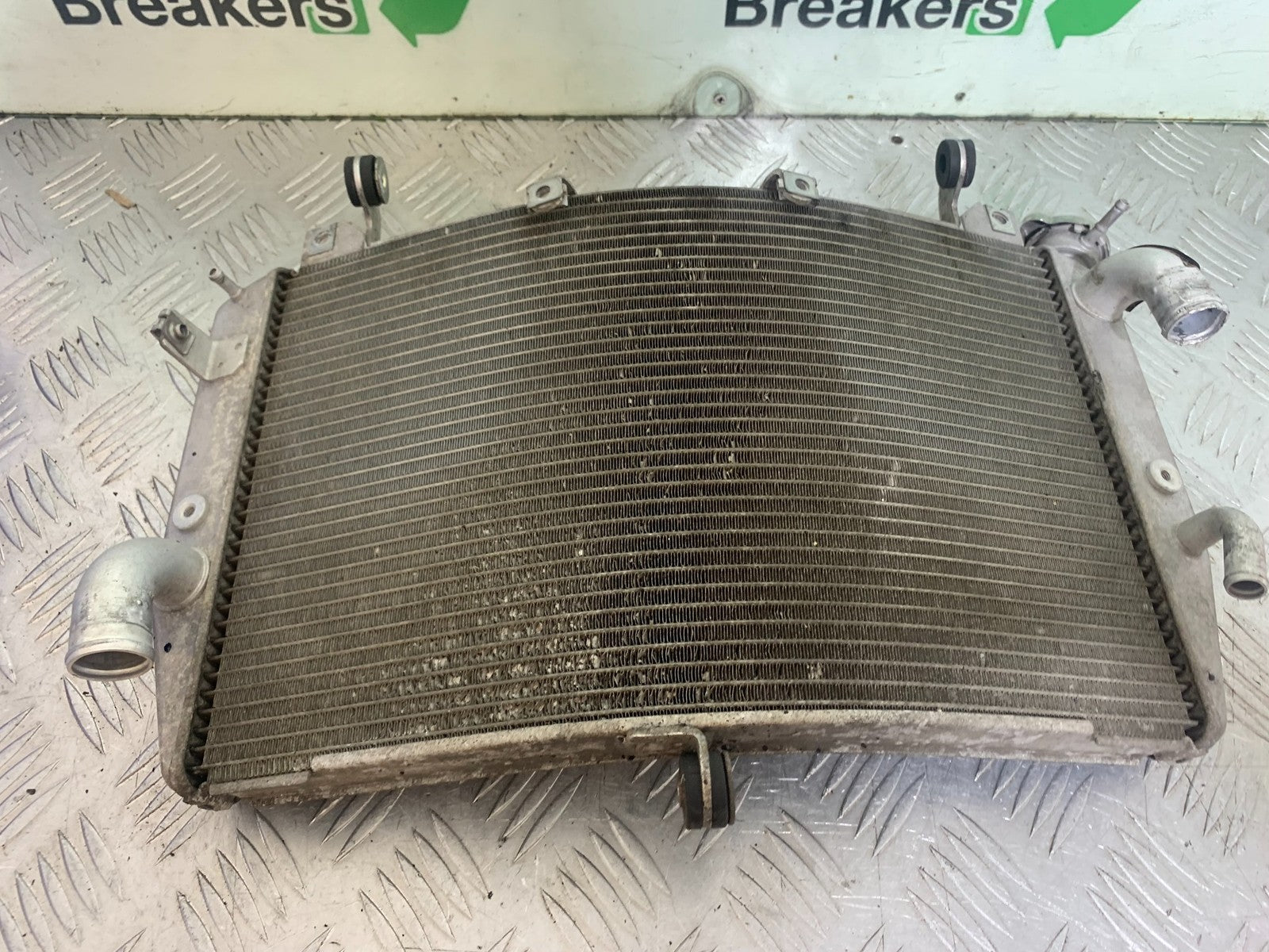 YAMAHA YZF R1 14 B BIG BANG RADIATOR   2009-14 (CMB1175)