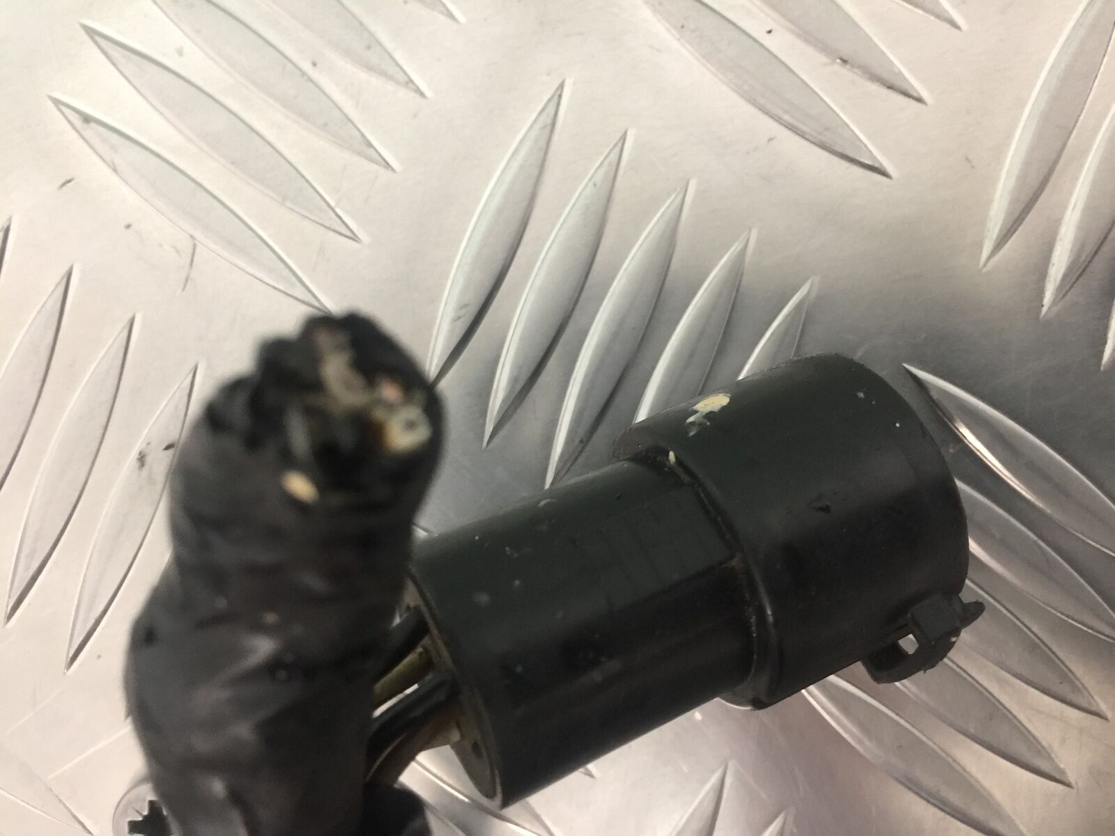 KAWASAKI ZX12R ZX12 R RELAY YEAR 2000 (STOCK 913)