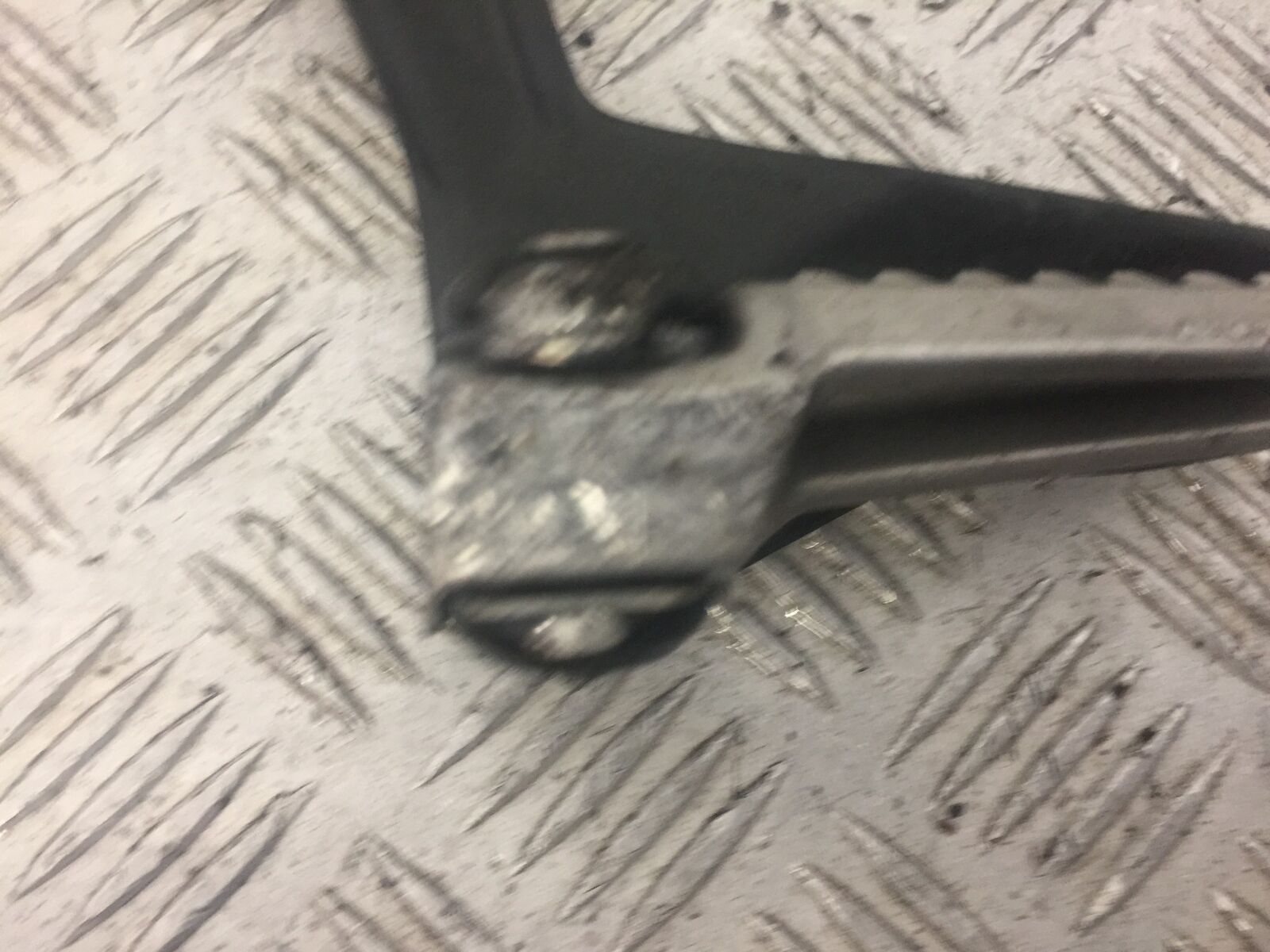 KAWASAKI NINJA 400 LEFT REAR HANGER  YEAR 2019  (STOCK 635)