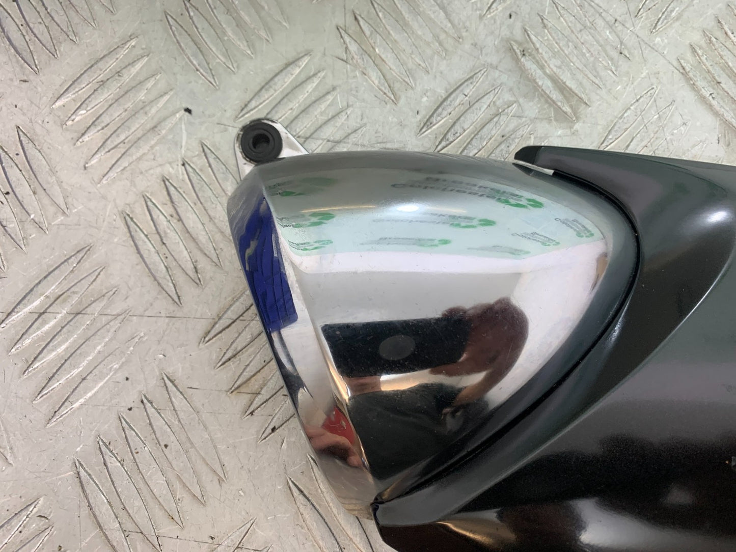 SUZUKI GSF1200 GSF 1200 BANDIT LEFT SEAT PANEL  YEAR 2001-2004 (CMB1188)