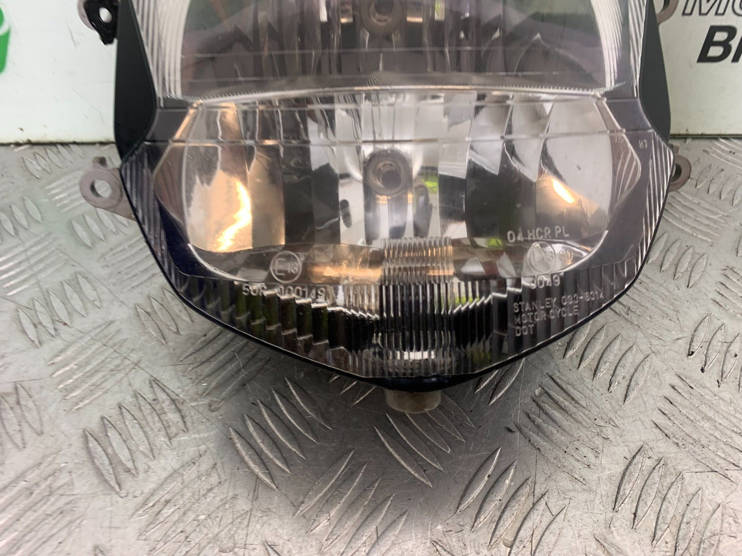 HONDA CBR1100 BLACKBIRD HEADLIGHT  YEAR 1999-2005 (CMB1232)
