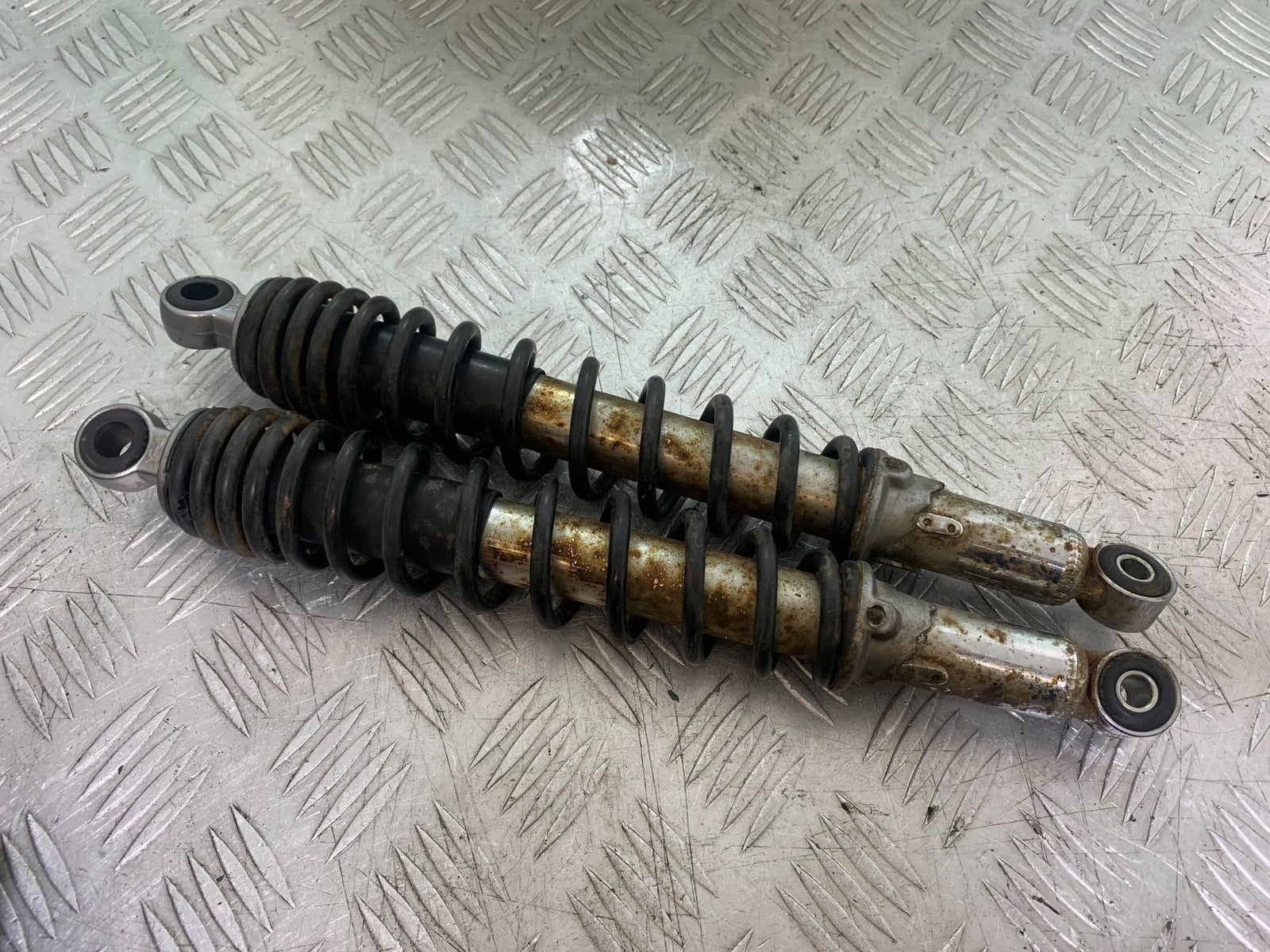 YAMAHA YS125 YS 125 REAR SHOCKS  YEAR 2017-2021 (CMB1321)