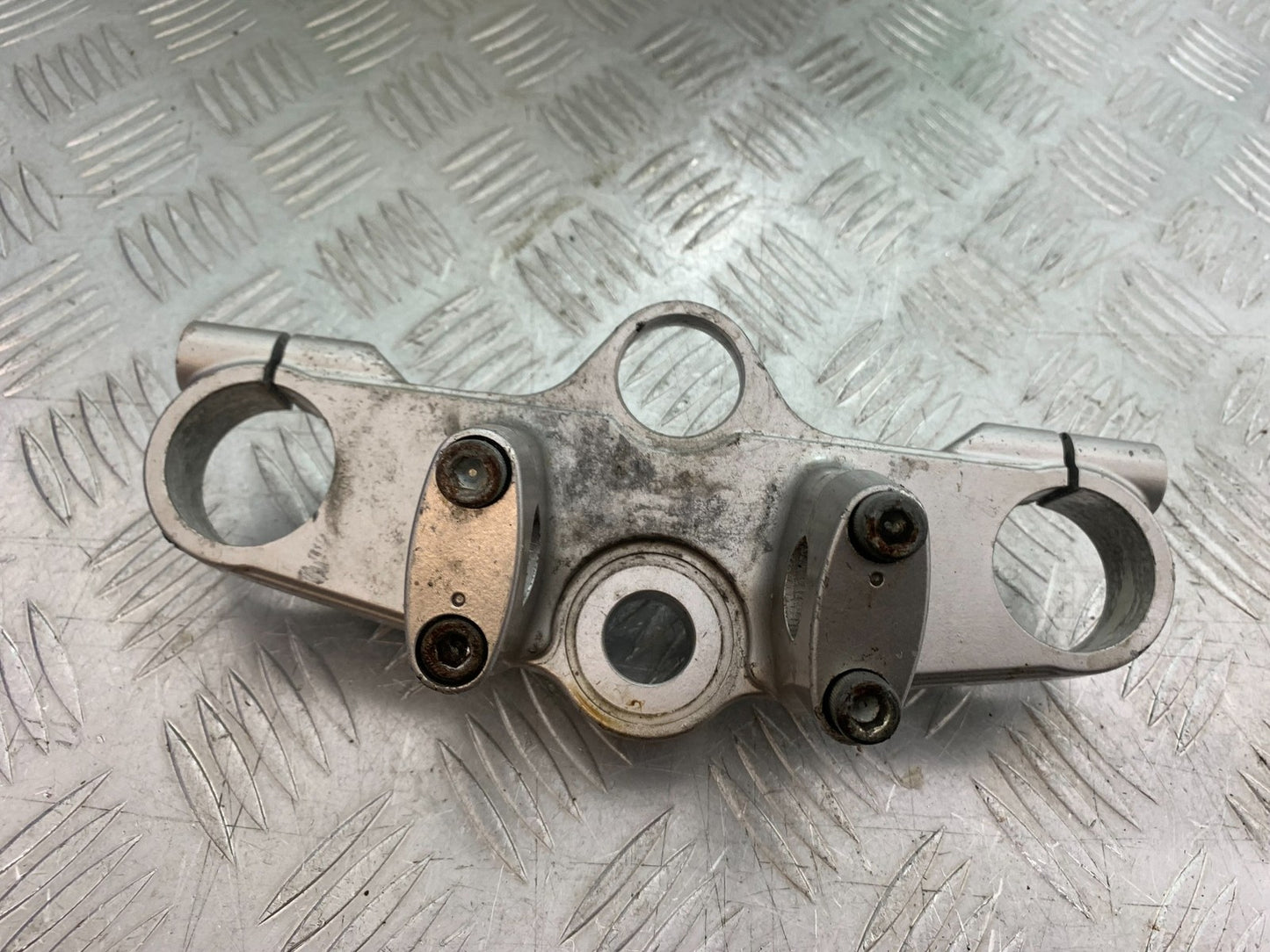 SUZUKI GSF600 GSF 600 BANDIT TOP YOKE   2000-2004 (CMB1269)