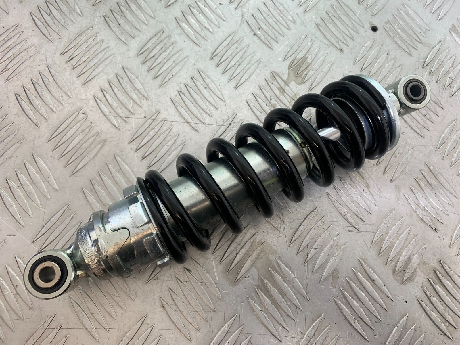 TRIUMPH TRIDENT 660 REAR SHOCK   YEAR 2021-2024 (CMB1148)
