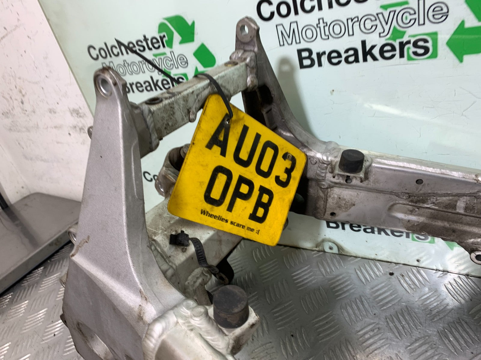 SUZUKI GSXR600 GSXR 600 K1 K2 K3 FRAME REG LOB BOOK 1999-03 (CMB1284)