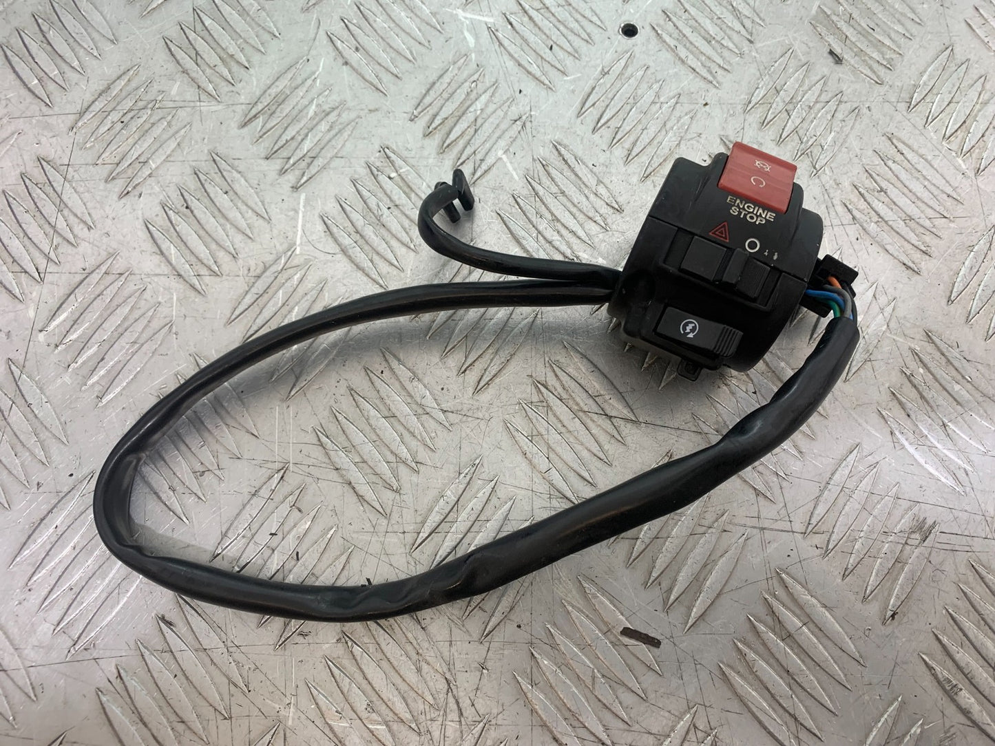 SINNIS HOODLUM 125 RIGHT SWITCH GEAR  YEAR 2021-2025 (CMB1196)