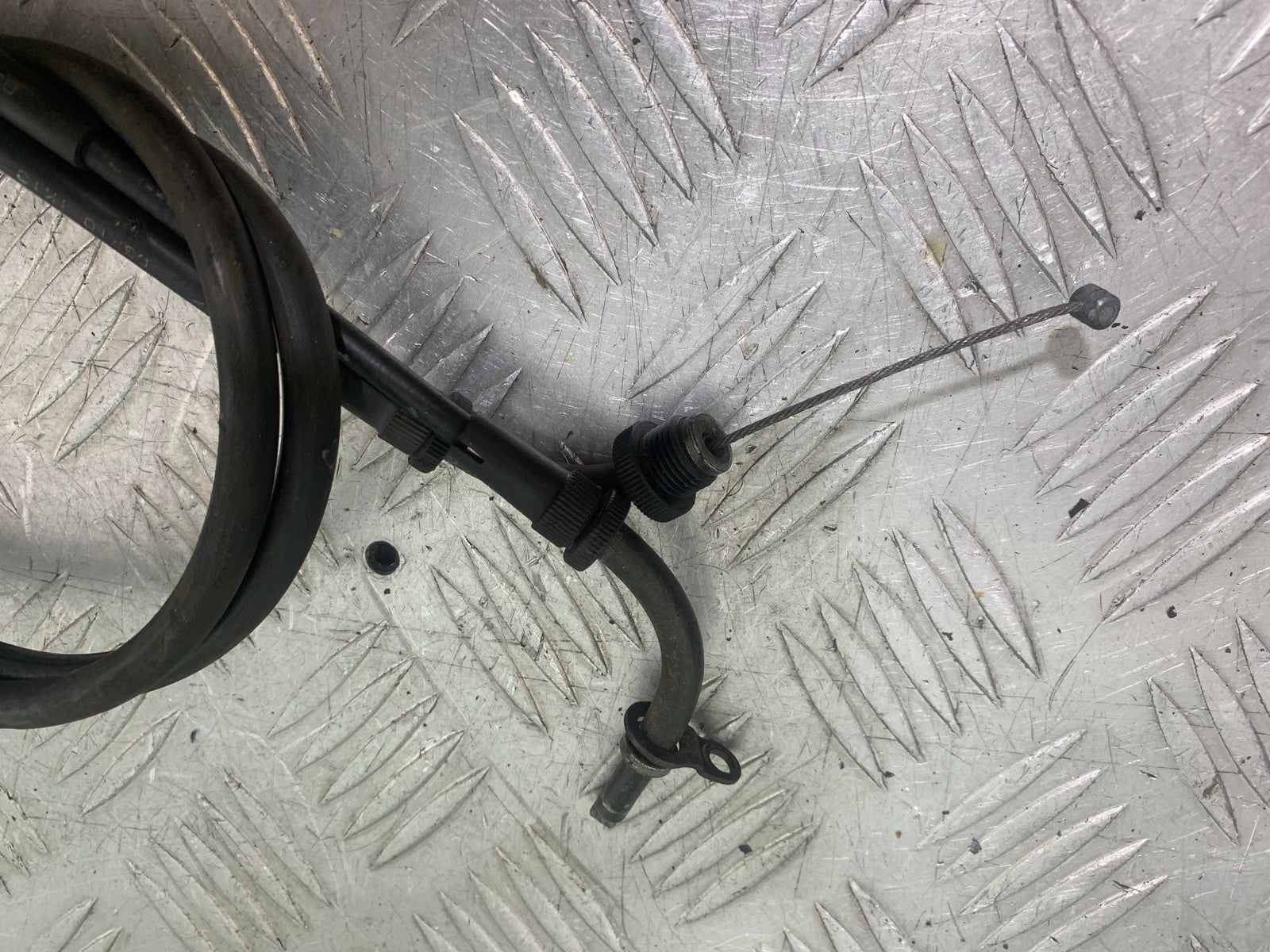 SUZUKI GSX750 INAZUMA THROTTLE CABLES  YEAR 1998-2003 (CMB1308)