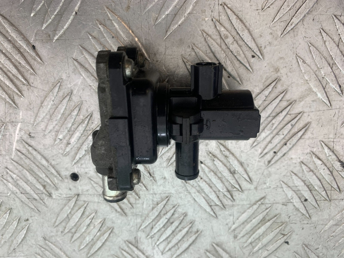 APRILIA 650 PAGASO STRADA AIR VALVE  YEAR 2005-2010 (CMB1260)