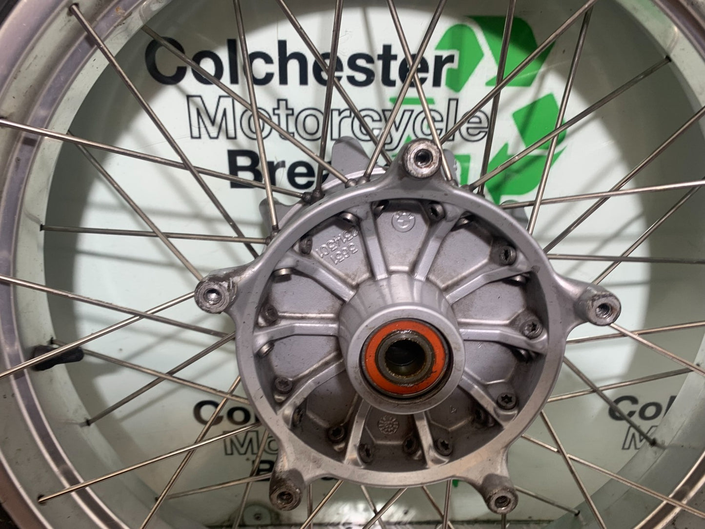 BMW R850 R R850R FRONT WHEEL  (NEW TYRE) YEAR 1994-2002 (CMB1170)