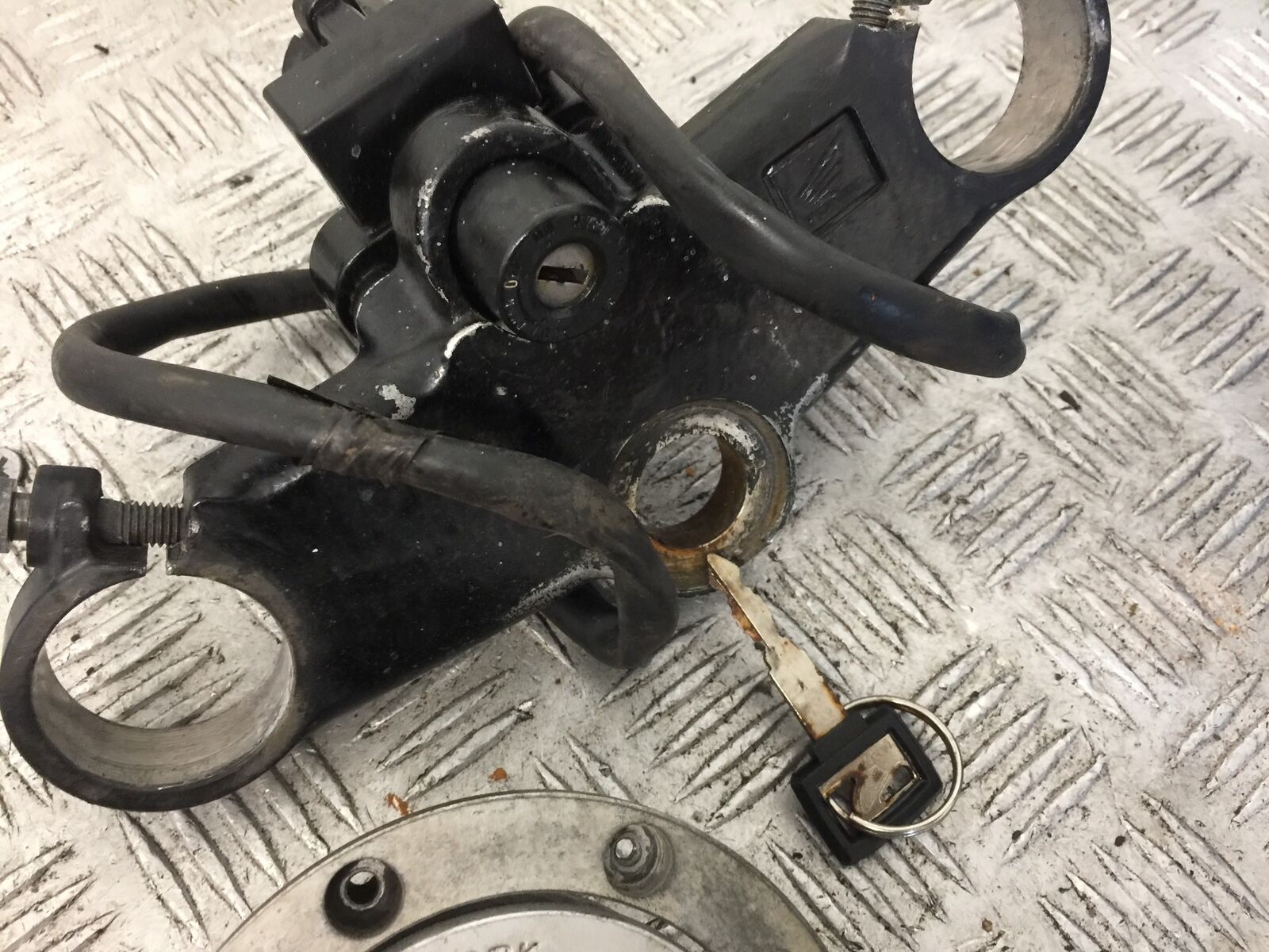 HONDA CBR600 CBR 600 LOCKS AND KEY   YEAR 1997-98 (STOCK 892)