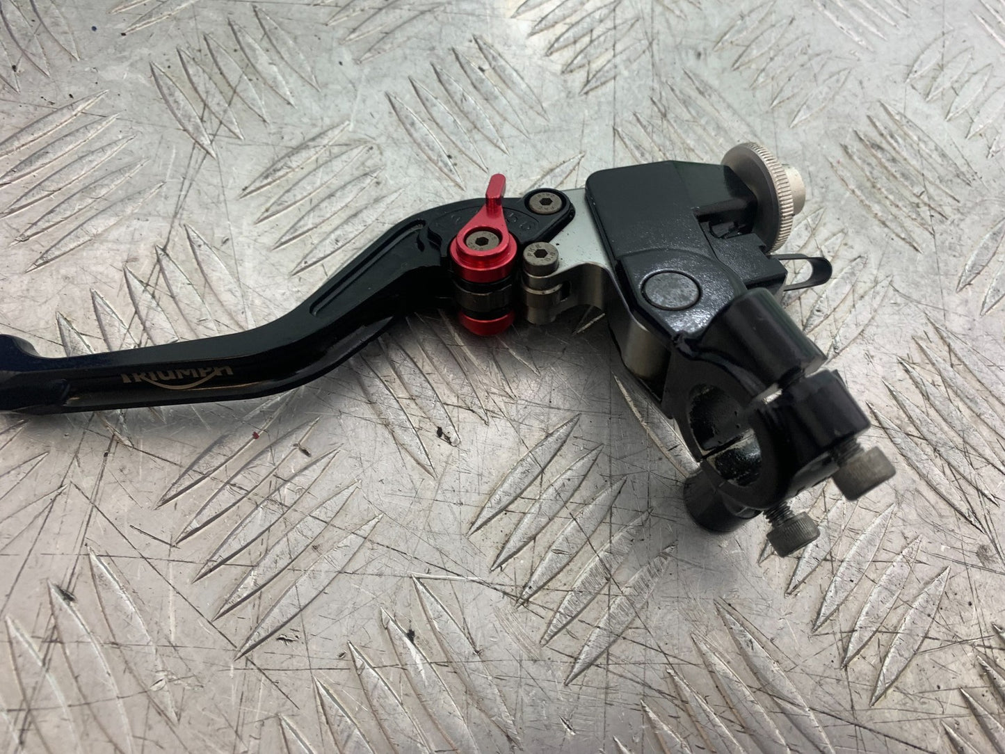 TRIUMPH 675 STREET TRIPLE R CLUTCH LEVER AND BRACKET  YEAR 2013 - 2016 (CMB1221)