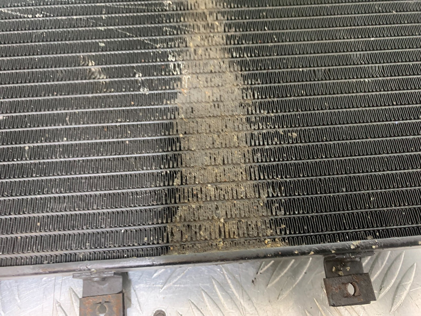 TRIUMPH SPEED TRIPLE R 1050 RADIATOR   2009 (CMB1183)