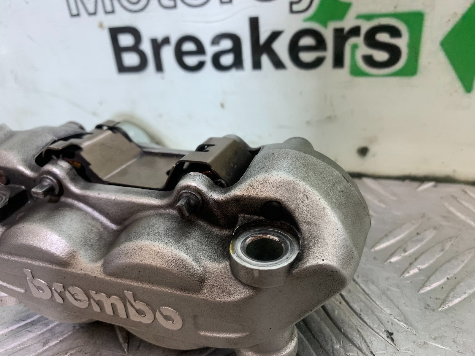 KTM 690 DUKE R LC4 FRONT BRAKE CALIPER YEAR 2012-2015  (CMB1180)