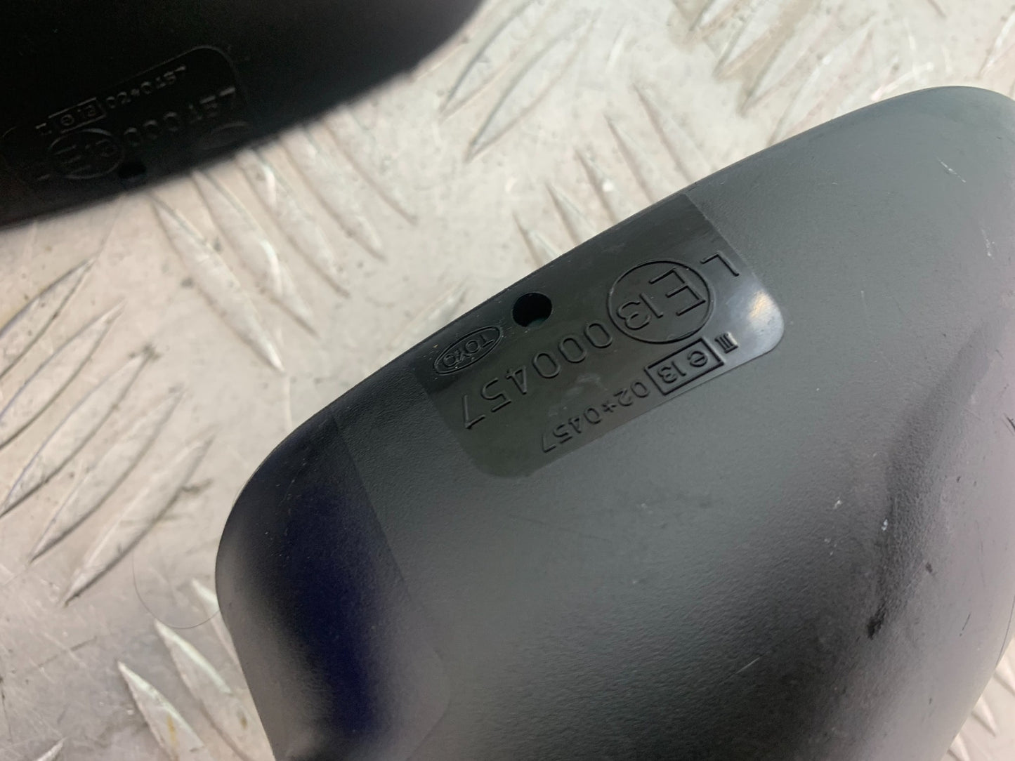 YAMAHA YZF R1 LEFT AND RIGHT GENUINE MIRRORS  YEAR 2004-2006 (CMB1155)