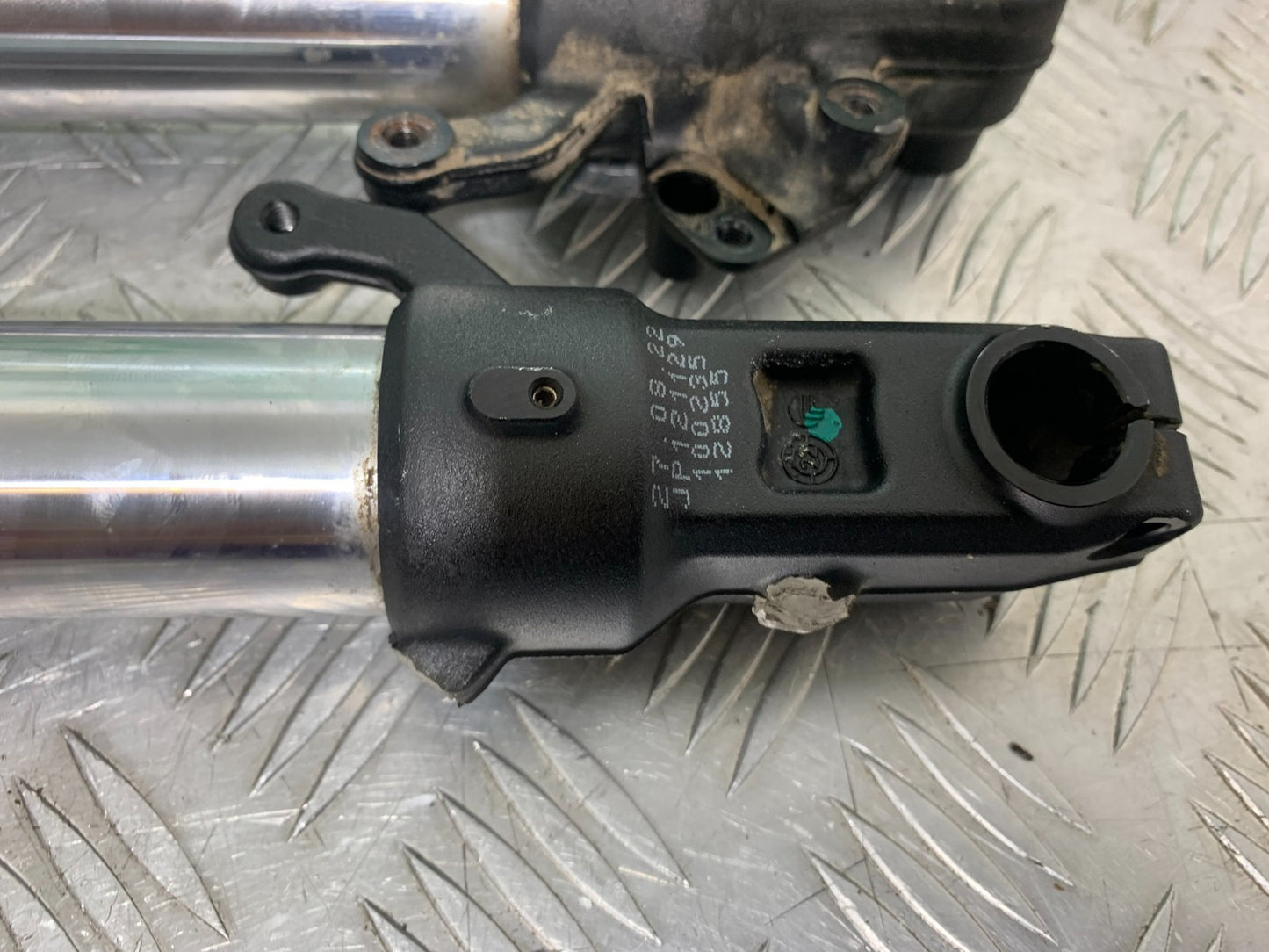 KTM 125 DUKE FORKS  YEAR 2018-2023 (CMB1185)