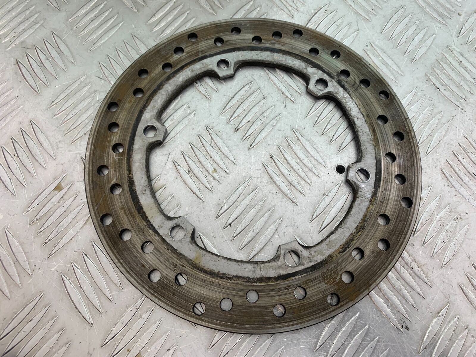 HONDA CBR1100 BLACKBIRD REAR BRAKE DISC YEAR 1999-2005 (CMB1103)