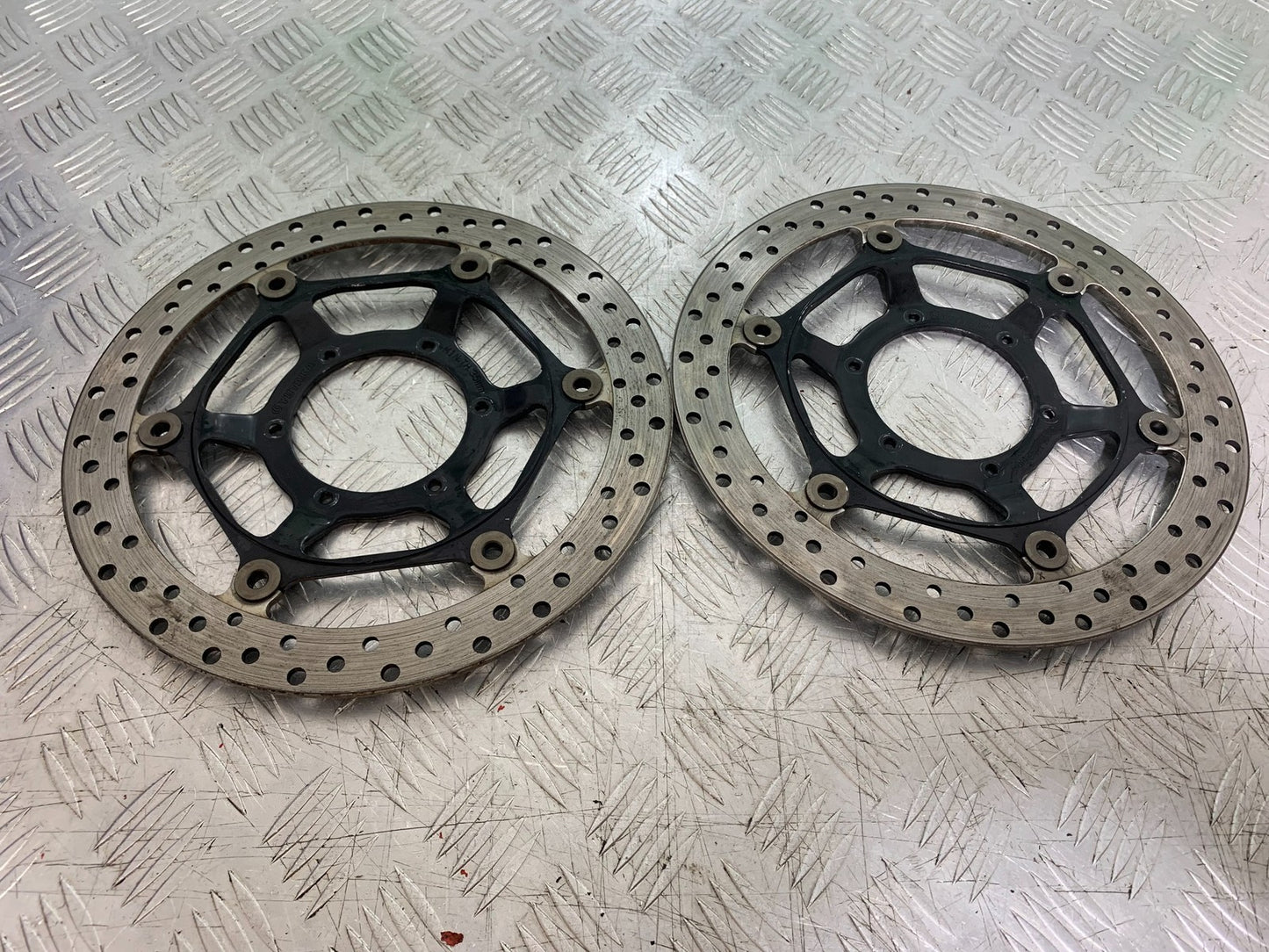 HONDA CBR1000 rr FIREBLADE FRONT BRAKE DISCS   2008-2011 (CMB1253)
