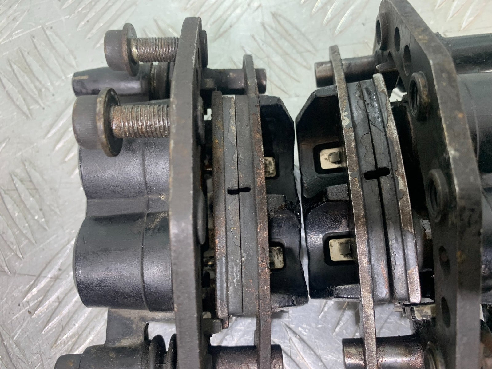 SUZUKI GSX1100 G GSX 1100 G FRONT BRAKE CALIPERS  1991-1996 (CMB1283)