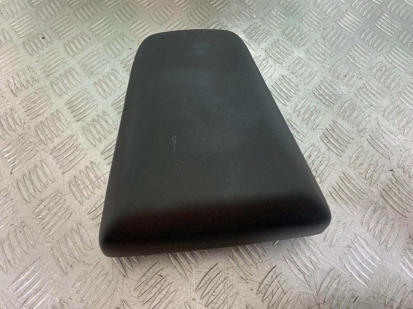 SUZUKI SV1000 SV 1000 REAR SEAT YEAR 2003-2007 (CMB1293)
