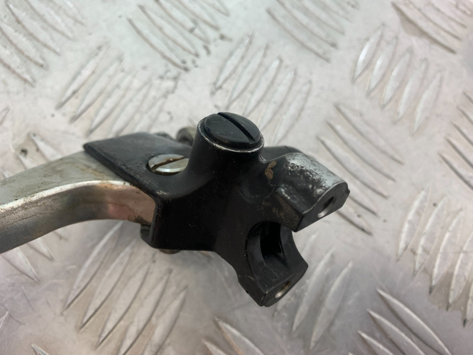 HONDA CBR500R CBR 500 R CLUTCH LEVER AND BRACKET   YEAR 2012-16 (CMB1151)
