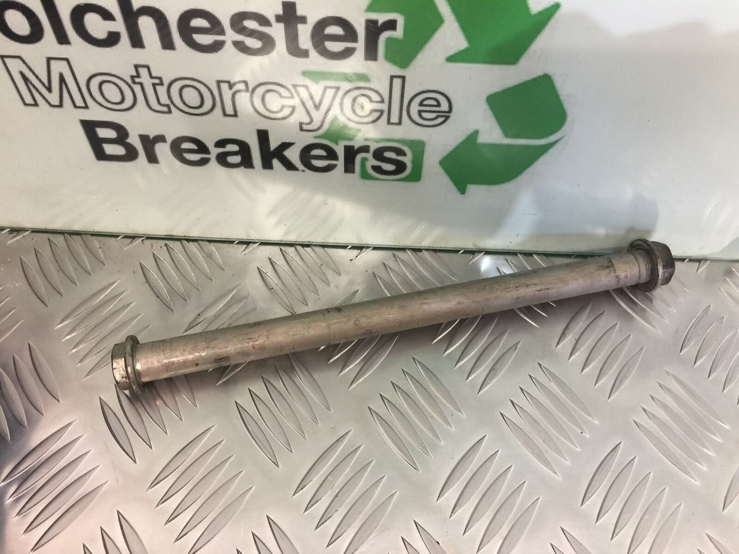 KAWASAKI VN 650 VULCAN SWINGARM SPINDLE   YEAR 2017-2021 (STOCK 924)