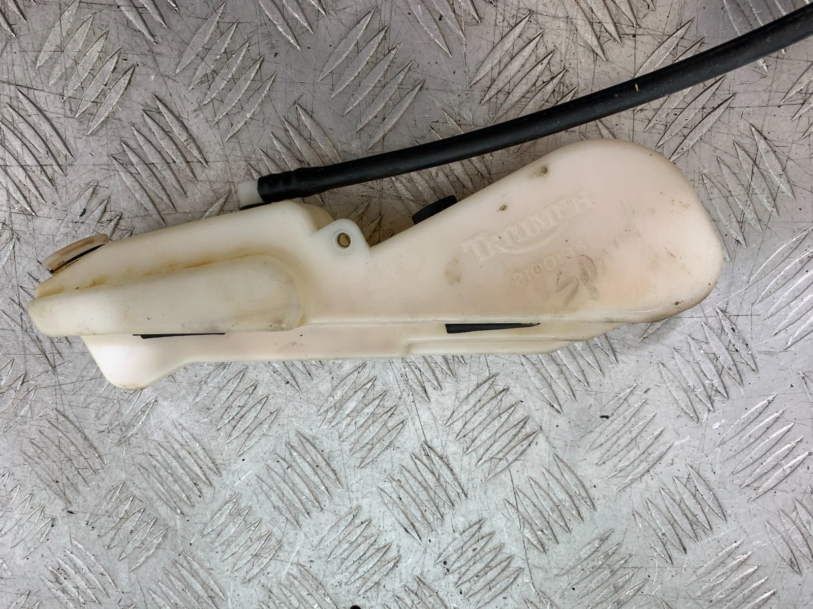 TRIUMPH 955I SPRINT RS COOLANT BOTTLE  YEAR 1999-03 (CMB1313)