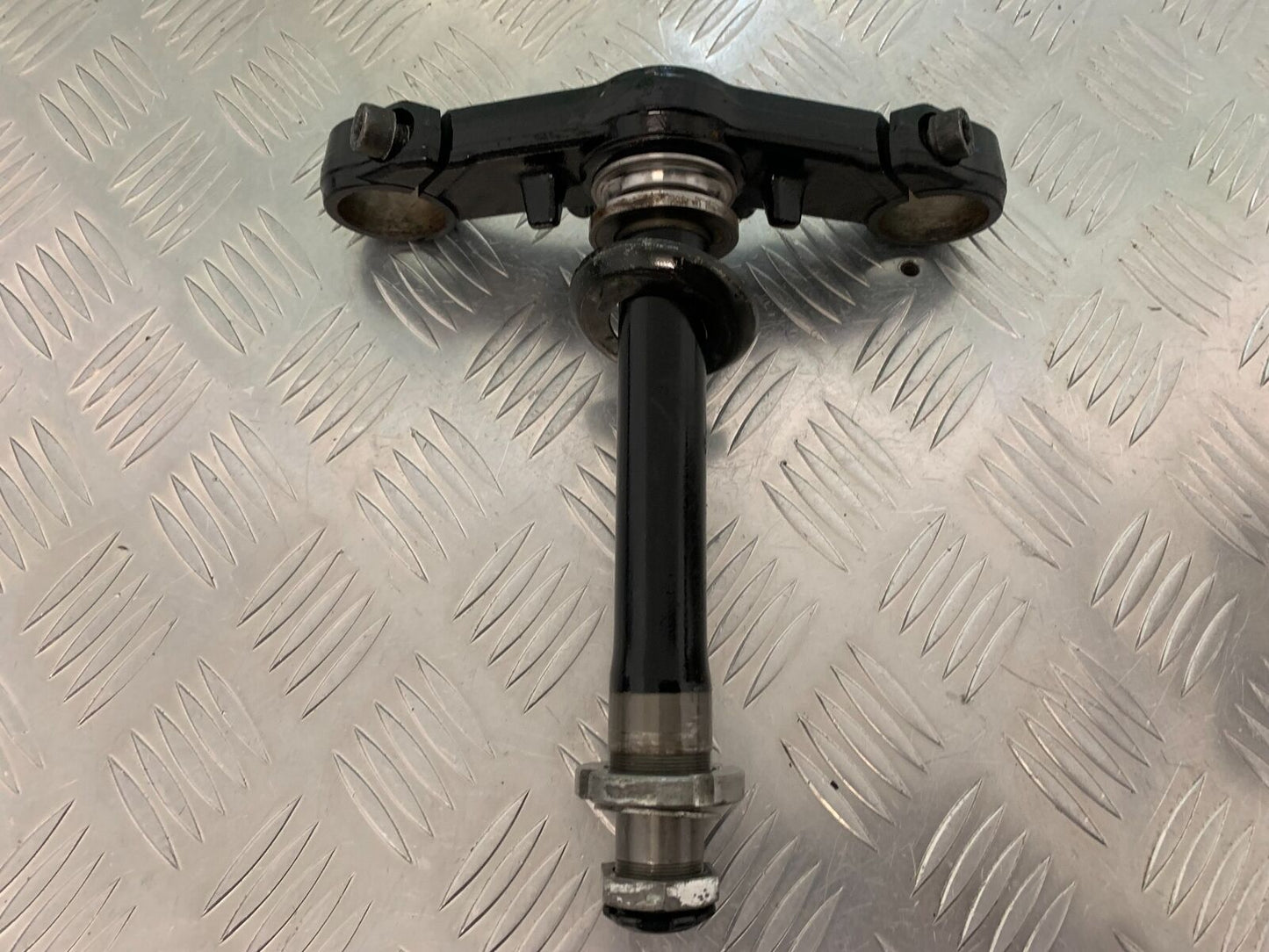 KAWASAKI NINJA 250 SL BOTTOM YOKE  YEAR 2015-2017 (STOCK 983)