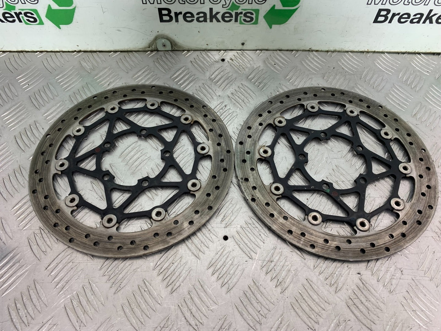 TRIUMPH 675 STREET TRIPLE RX FRONT BRAKE DISCS 2015- 2017 (CMB1299)