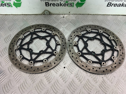 TRIUMPH 675 STREET TRIPLE RX FRONT BRAKE DISCS 2015- 2017 (CMB1299)