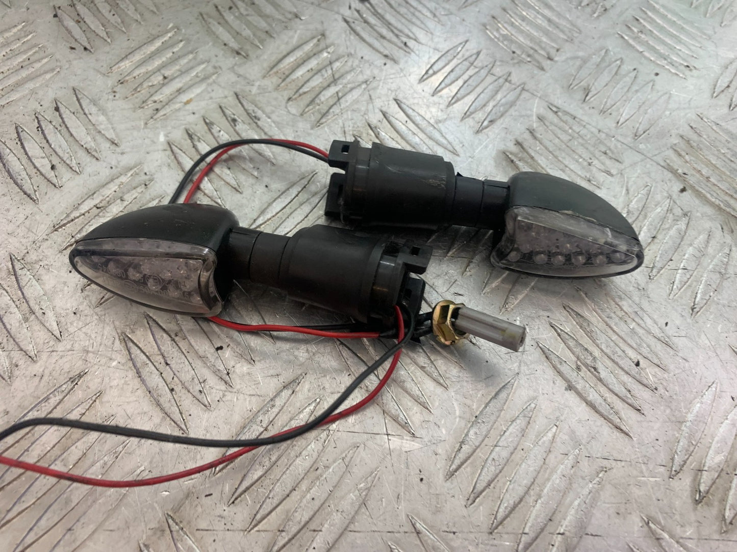 YAMAHA YZF R1 14 B BIG BANG FRONT INDICATORS  2009-14 (CMB1175)