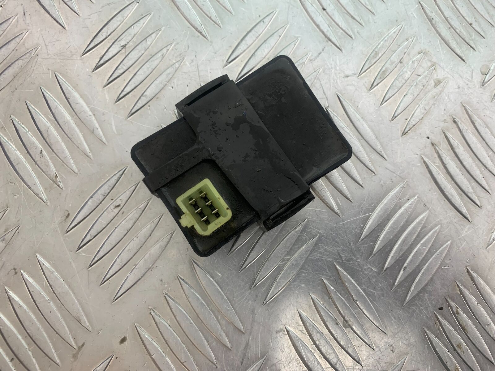 HONDA CBR125 CBR 125 CDI UNIT  YEAR 2004-06  (CMB1040)